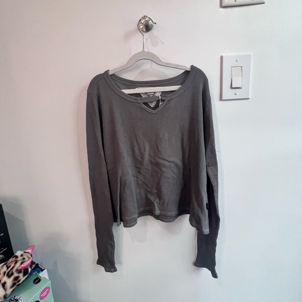 T2 Love Girls  Grey Lightweight Long-sleeve Crewneck Size 6, 14